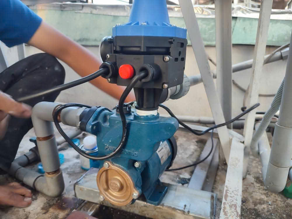 Những lưu ý khi gọi thợ sửa máy bơm tại nhà